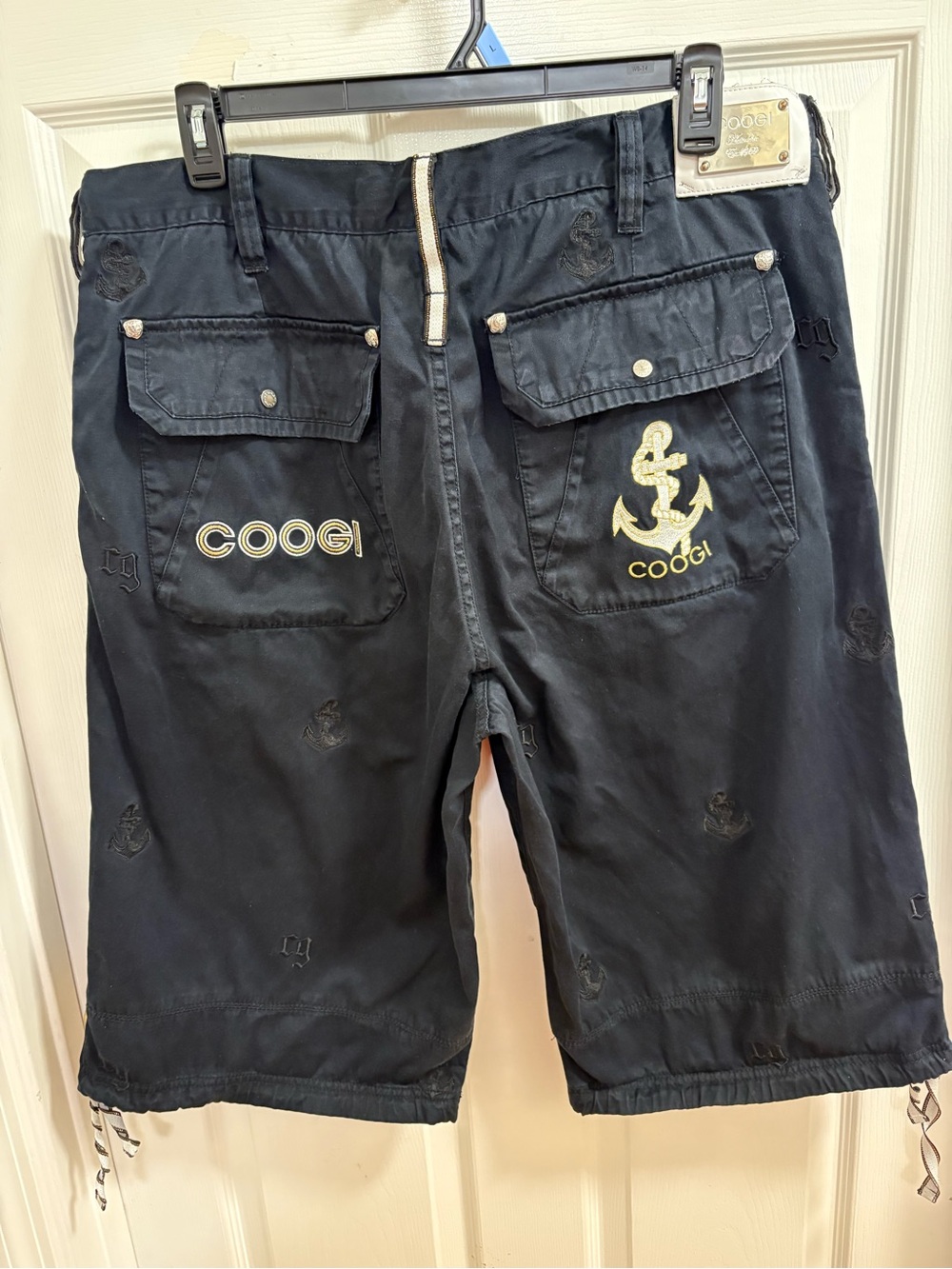 Coogi  funky Y2K men’s shorts with prominent anchor